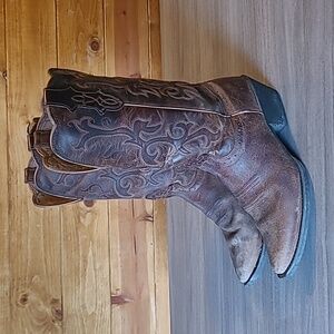 Justin Boots - Brown 2